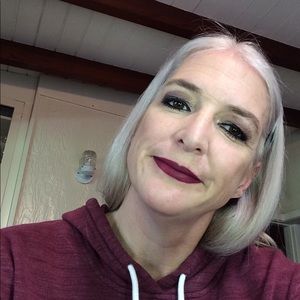 Meet your Posher, Kymberly